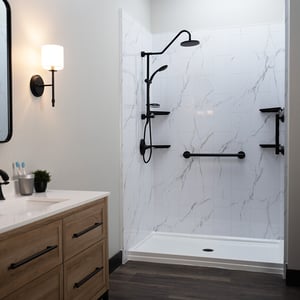 modern-composite-shower-3-600